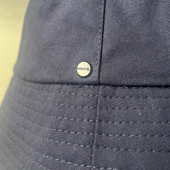 Vince Two Tone Navy Blue Cotton Canvas Casual Logo Beach  Bucket Hat main image 7